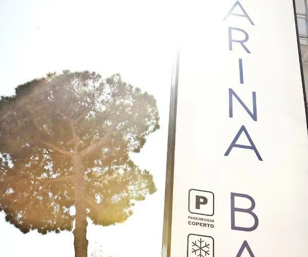 Отель Marina Bay 3*