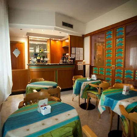 Marina Bay Otel