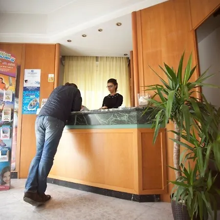 Hotell Marina Bay 3*