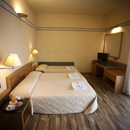 Otel Marina Bay 3*