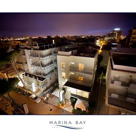 Marina Bay ホテル 3*